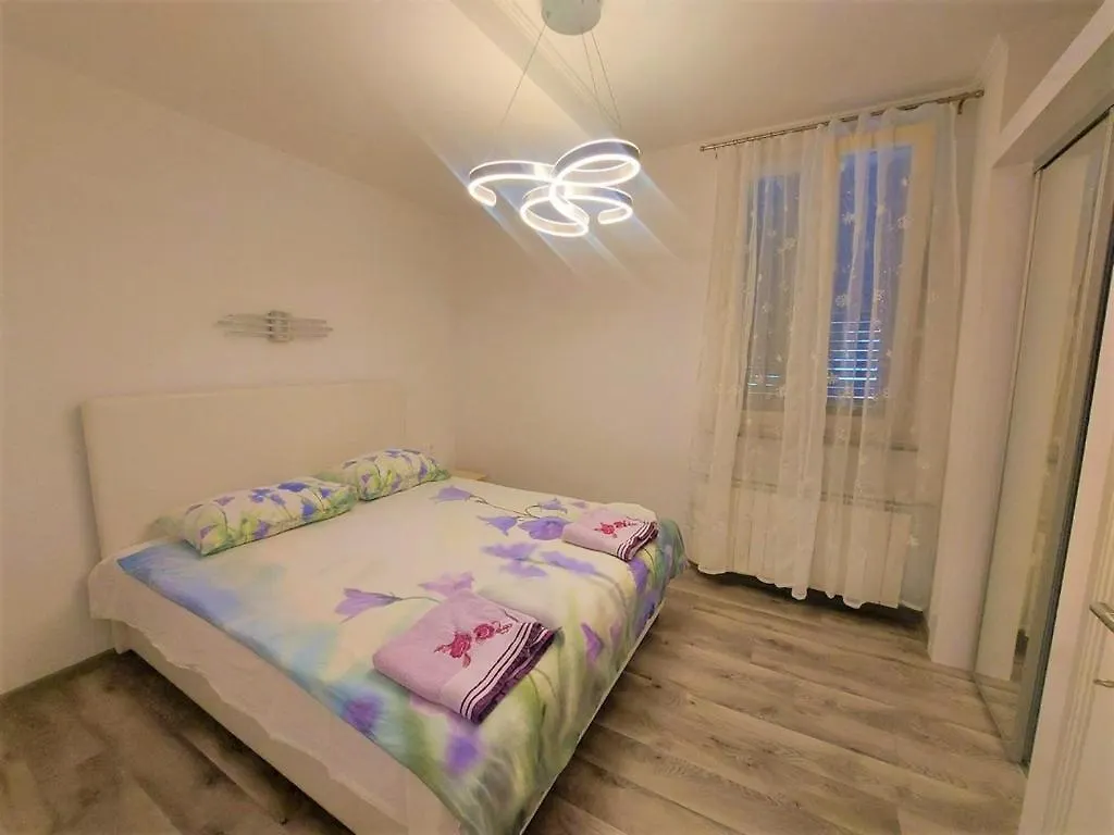Beach Villa Baska 0*, Baska (Krk) Croatia