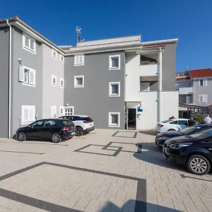Crnekovic Tomislava 8a Baška