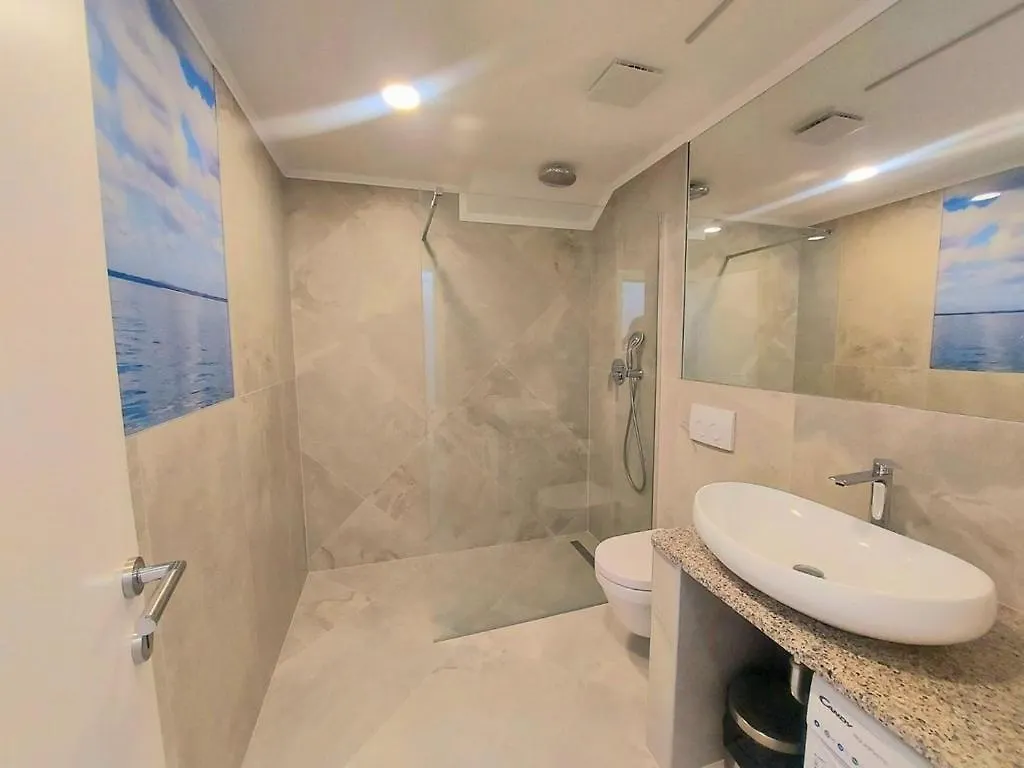 Beach Villa Baska 바슈카